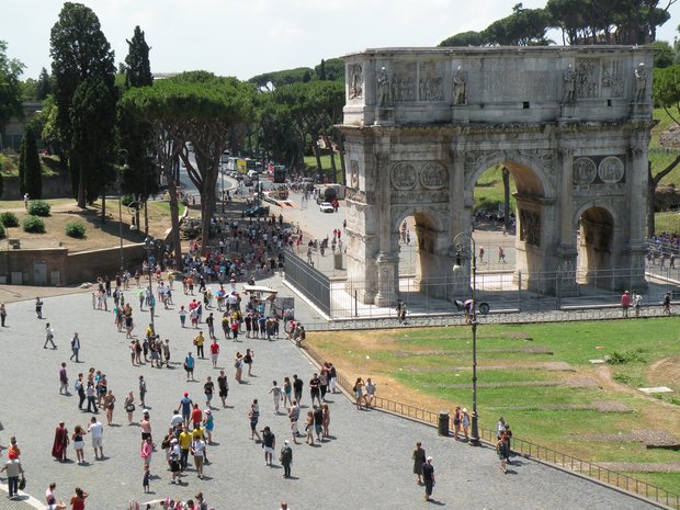  Arco di Costantino (Via di S. Gregorio)